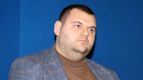 Свалиха Пеевски, преди да встъпи в длъжност
