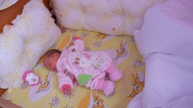 Аладжова подари на Сиана златна Богородица с младенеца