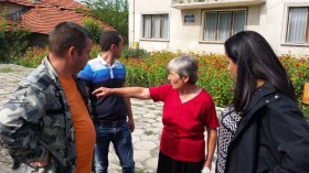 С кметския наместник на Димитриево Янка Генова
