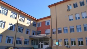 Кърстиха Димитър намереното бебе в контейнер