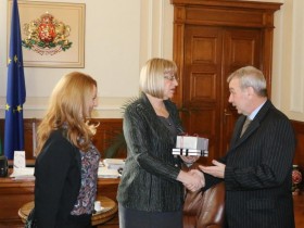 Вяра Анкова, Цецка Цачева, Радослав Янкулов