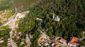 Отчуждават части от имоти в Шипка и Шейново