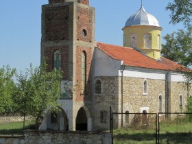 Храм "Св. арх. Михаил"