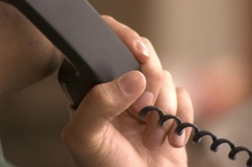 Телефонни измамници завлякоха старци с пари в Казанлък и Стара Загора