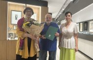 Преводачката Нина Сиракова дари ценни книги на Литературния музей