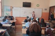 Ученици от СУ „Максим Горки“, съвместно с психолози от ПИЦ по зависимости в Стара Загора, участваха в интерактивно обучение